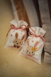 Lieve konijntjes | Aida telpakket kruidenzakjes | Vervaco