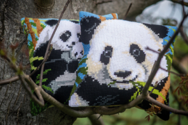 Pandafamilie - Kruissteekkussen voorbedrukt - Vervaco