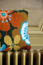 Retro Flowers Canvas Cushion Vervaco