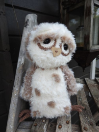 Funny Furry Owl Soft Lichtbruin Haakpakket