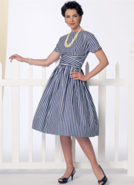 B56318 E5  Retro Jurk met Variatie Butterick 1961 Maat 40 - 48