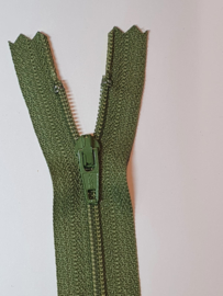064 10cm Skirt Zipper YKK