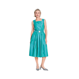 5668 Burda naaipatroon - Jurk in variatie