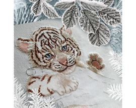 Little Tiger Warmth in Palms  | Aida Telpakket | RTO