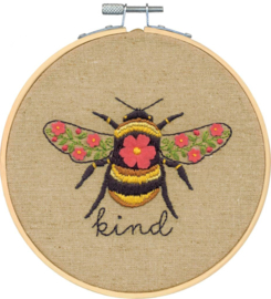 Bee kind Eavenwave telpakket met borduurring - Dimensions