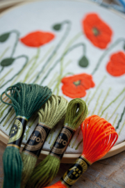 Poppy field | modern embroidery kit | Daffy's DIY