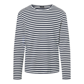 5641 Burda naaipatroon - Shirt in variatie