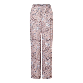 5591 Burda naaipatroon - Broek in variatie