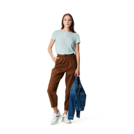 5961 Burda naaipatroon - Blouse in variatie