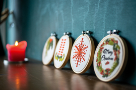 Christmas | modern embroidery kit | Daffy's DIY