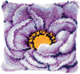 Lilac Flower Vervaco Latch Hook Kit