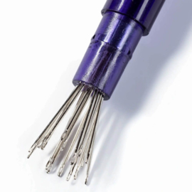 Fine 23mm Quilter's Premium Needles in Magnetic Holder Prym