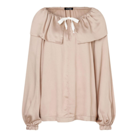 5592 Burda naaipatroon - Blouse in variatie