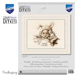 Baby en knuffelkonijn - aida - Vervaco telpakket