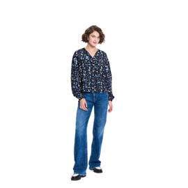 5597 Burda naaipatroon - Blouse in variatie