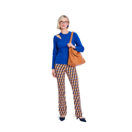 5674 Burda naaipatroon - Shirt in variatie
