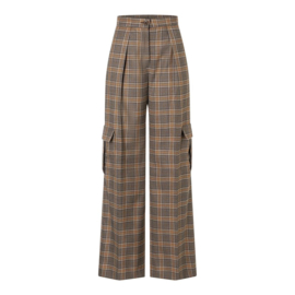 5621 Burda naaipatroon - Pantalon in variatie