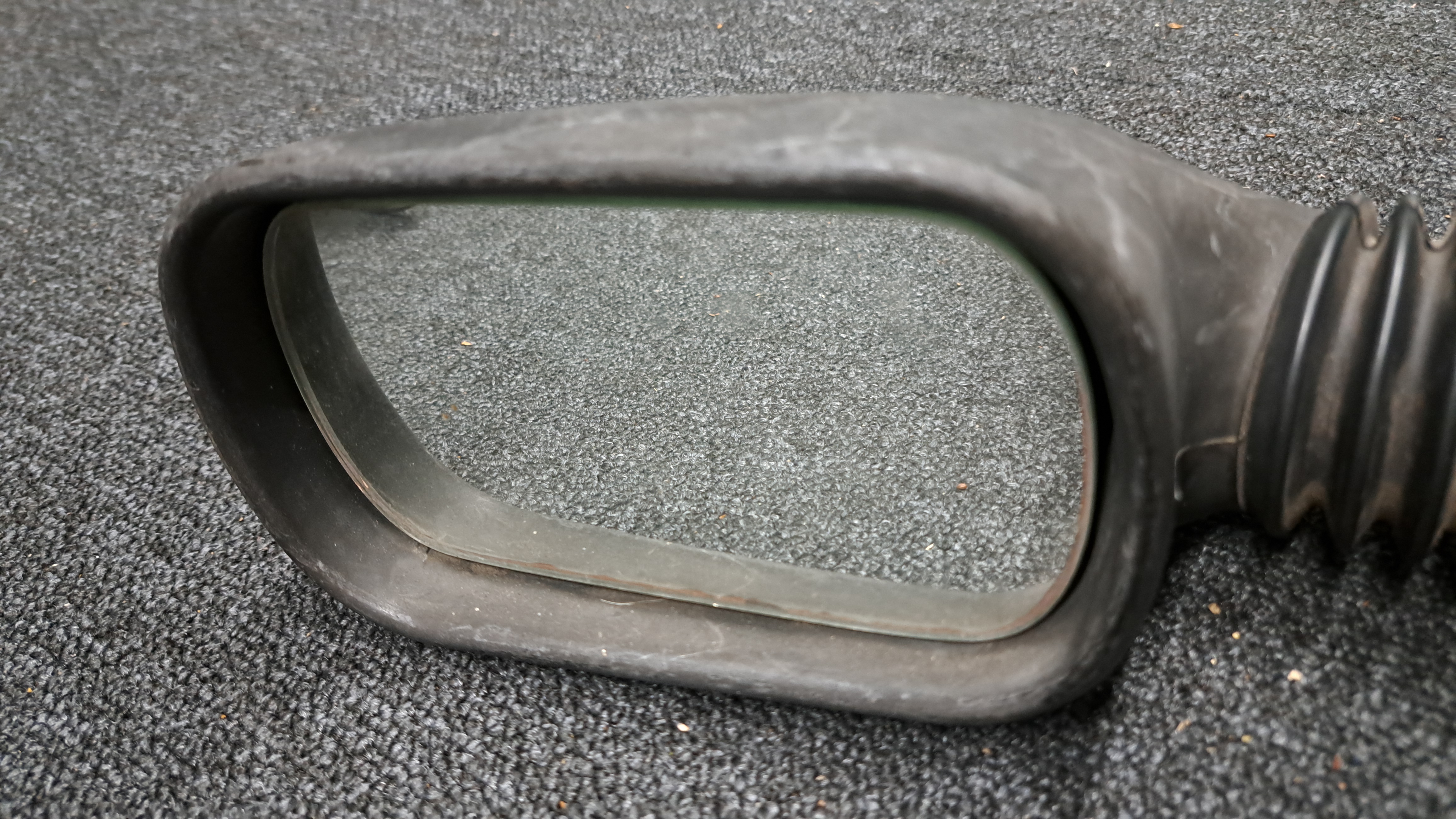 Peugeot 205/309 right side mirror blind plate