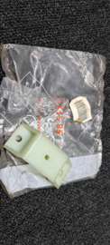 Peugeot 309 bumper fixing bracket 7415.85
