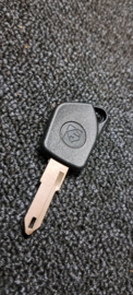 Blank key for various Peugeot models