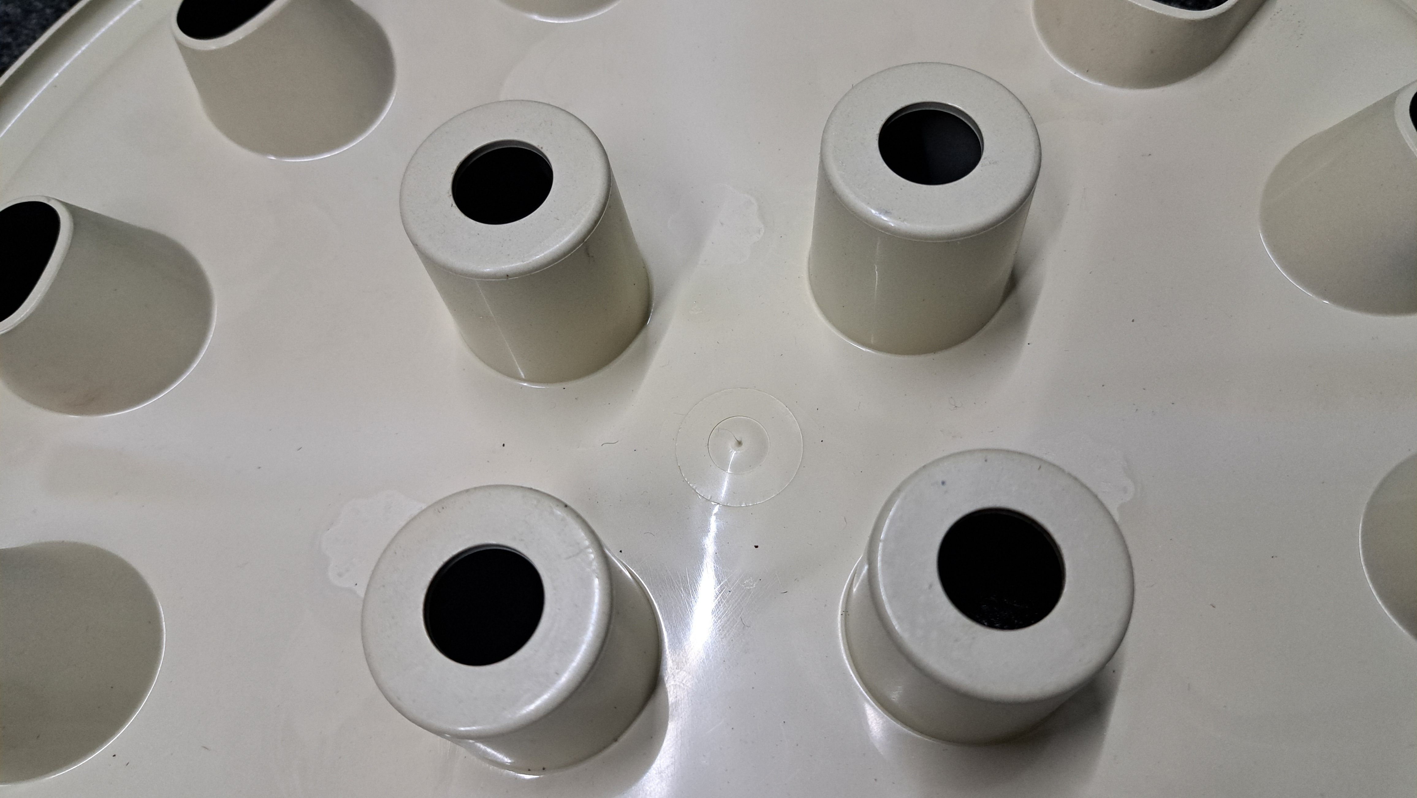 Peugeot 205 hub caps