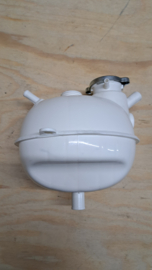 Peugeot 205/309 XU coolant expansion reservoir