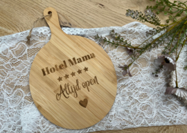 Borrelplank hotel mama