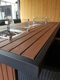 Iron dining
