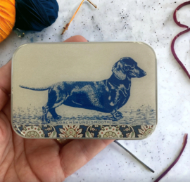 FireFly Notions Tin -  Teckel