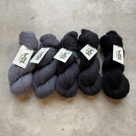 British Wool 4ply Thunder IV