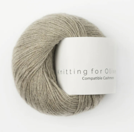 Knitting for Olive Compatible Cashmere Nordic Beach