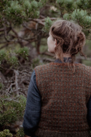 The Island and the Forest: A Knitted Correspondence - Erika Åberg en Lotta H. Löthgren