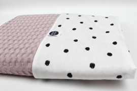 Ledikantdeken dots poplin met oudroze wafel