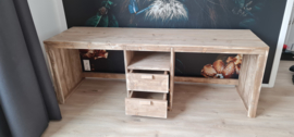 bureau lion