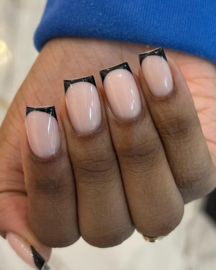 Gel Polish '#024 Black Buttercream' (15ml)