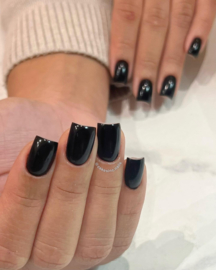 Gel Polish '#024 Black Buttercream' (15ml)