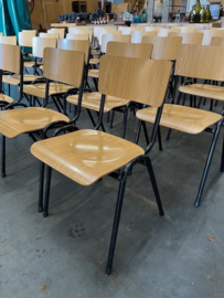Industriele/Vintage Stoelen/Schoolstoelen als Nieuw
