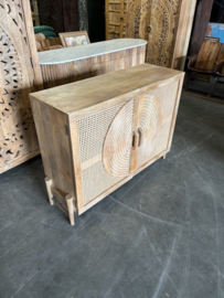 Kast/Dressoir Hout en Webbing mooi in Ibiza/Boho interieur