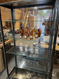 Oude Dokterskast/Apothekerskast/ Ziekenhuiskast zeer Uniek