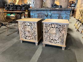 Handgesneden Kastje/Nachtkastje uit India Uniek Ibiza/Boho