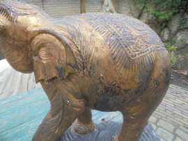 Antieke Houten Olifant Afkomstig uit India pracht exemplaar