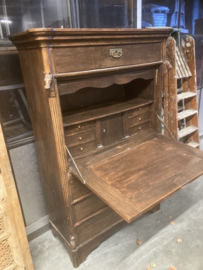 Antieke Eikenhouten Secretaire met gestoken Paard en Hond