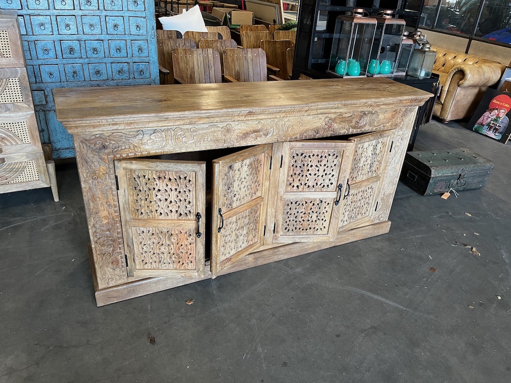 Uniek Nieuw Dressoir IBiza/Boho met de hand uitgesneden
