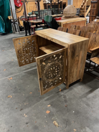 Unieke Houtsnijwerk Dressoir handgesneden uit India
