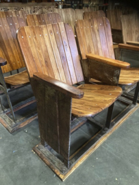 Oude Industriele/Vintage Bioscoopbankjes/Theaterbankjes