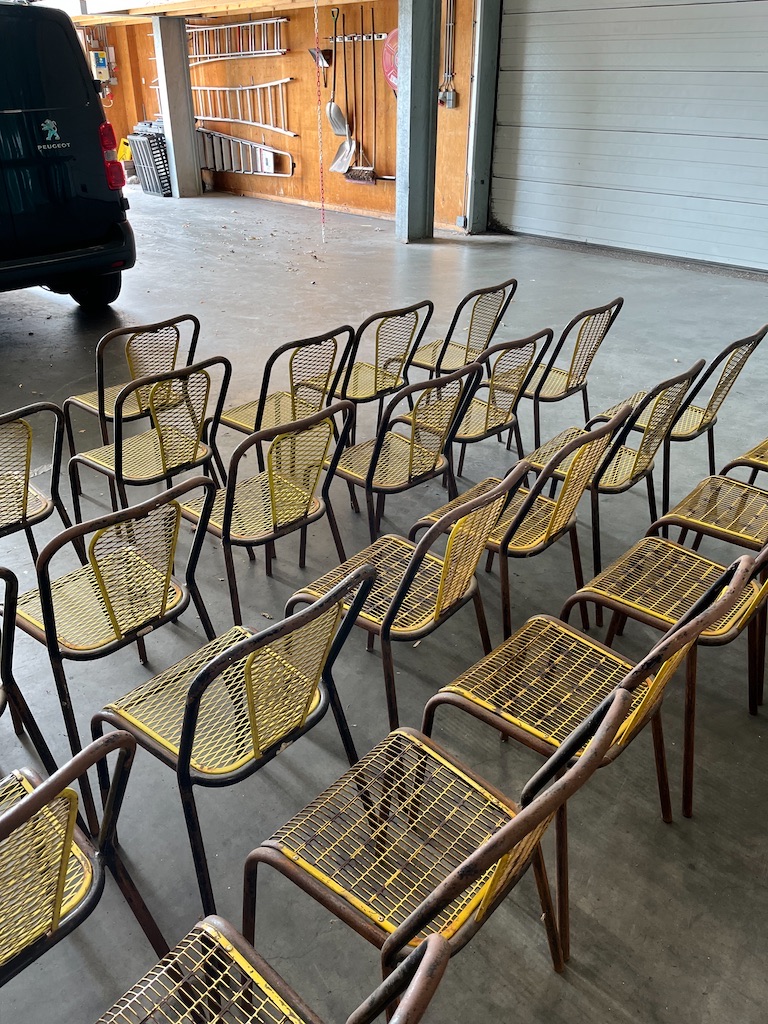Zeer Unieke Metalen Stoelen Jaren 50 Ontwerp Rene Malaval