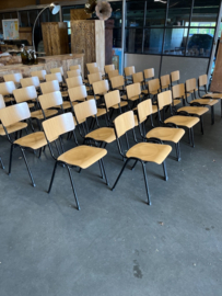 Industriele/Vintage Stoelen/Schoolstoelen als Nieuw