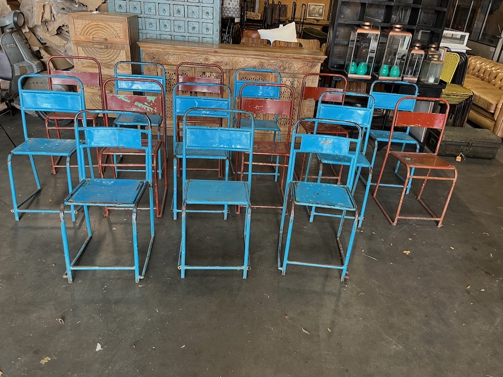 Unieke IJzeren stoelen afkomstig uit Indonesie