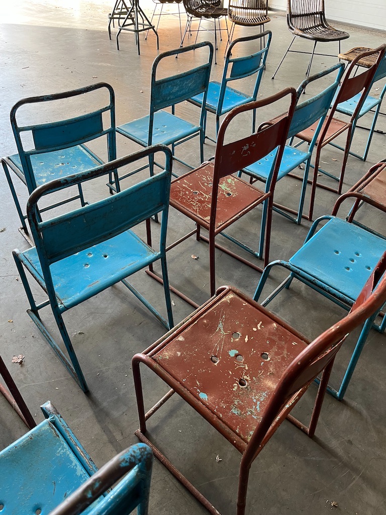 Unieke IJzeren stoelen afkomstig uit Indonesie