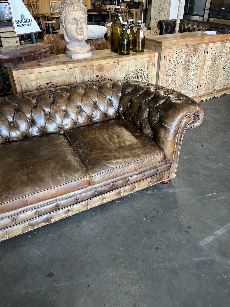 Unieke Chesterfield Bank Cognac uit Kurhaus Scheveningen
